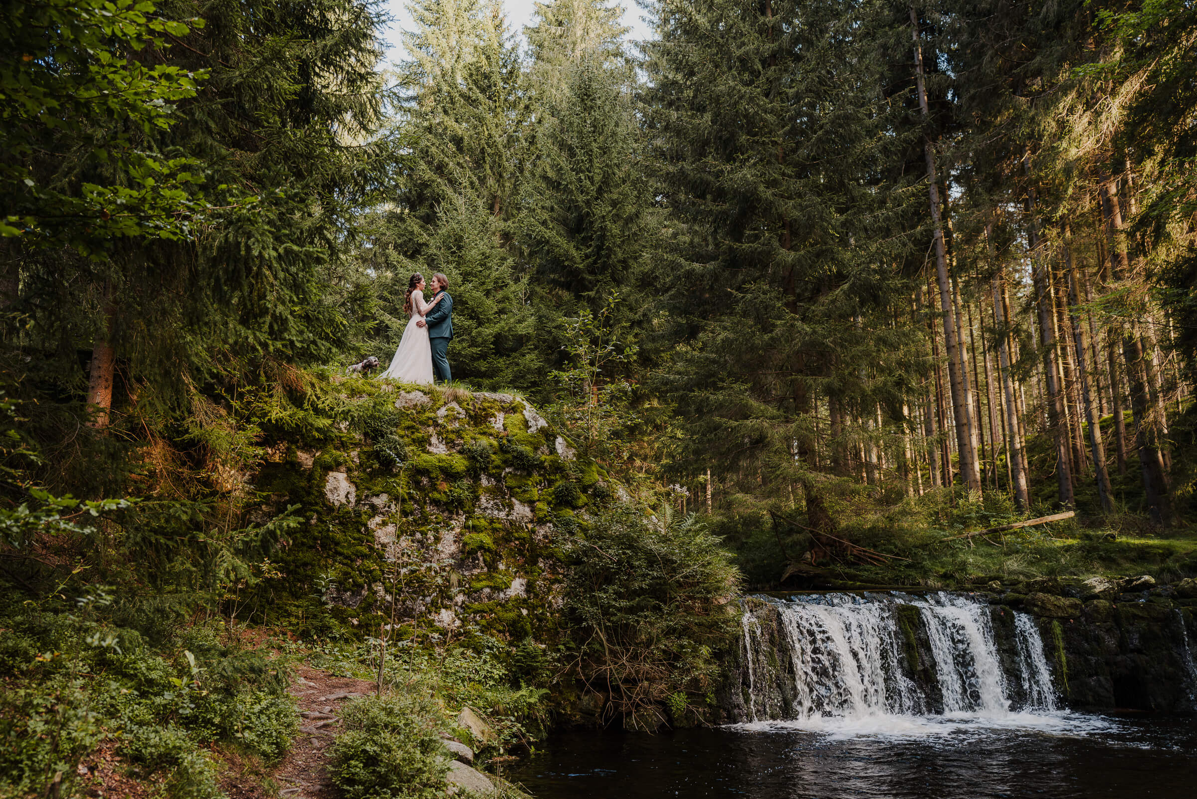 naturalna-fotografia-slubna-sesja-zdjeciowa-1-2